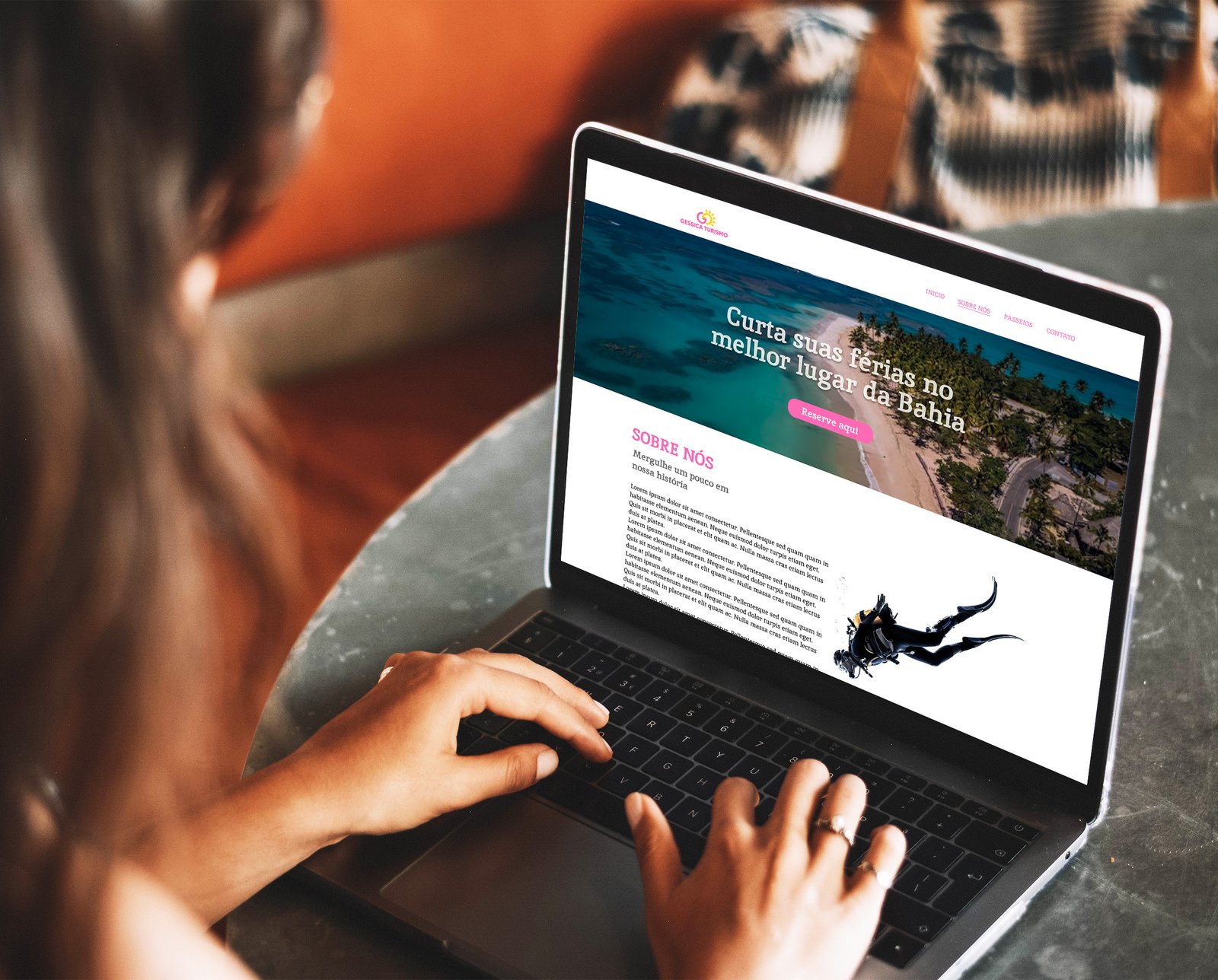 Mockup de site Gessica Turismo